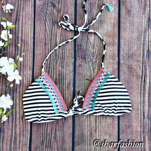 VS triangle Sexy Sassy bathing suit top